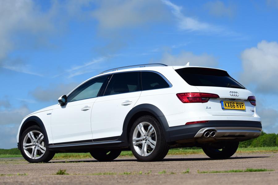  Audi A4 Allroad 2.0 TDI Quattro (B9) 2016 года  (UK) (фото 16 из 20)
